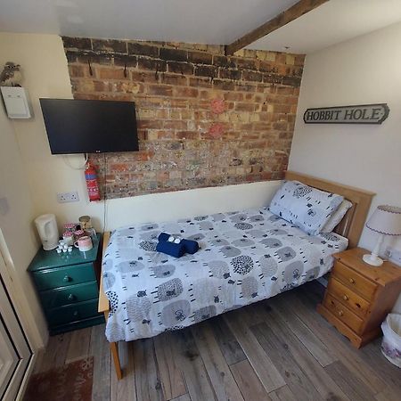 Salisbury Guest House - Free Parking Γιορκ Εξωτερικό φωτογραφία